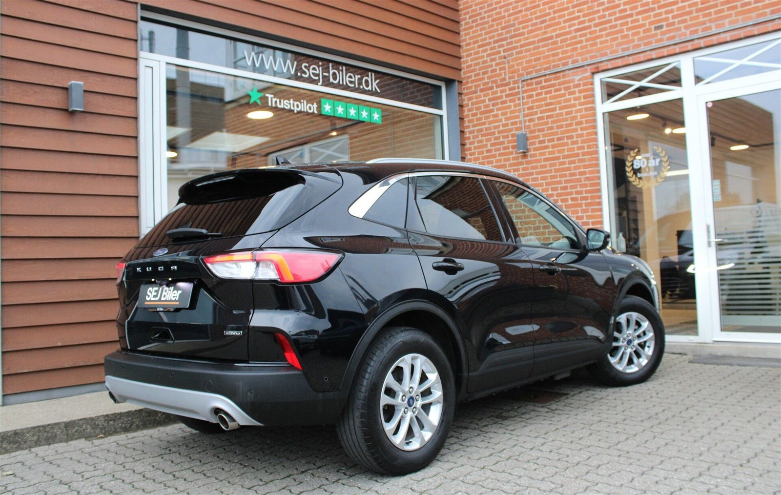Sort Ford Kuga fra 2023