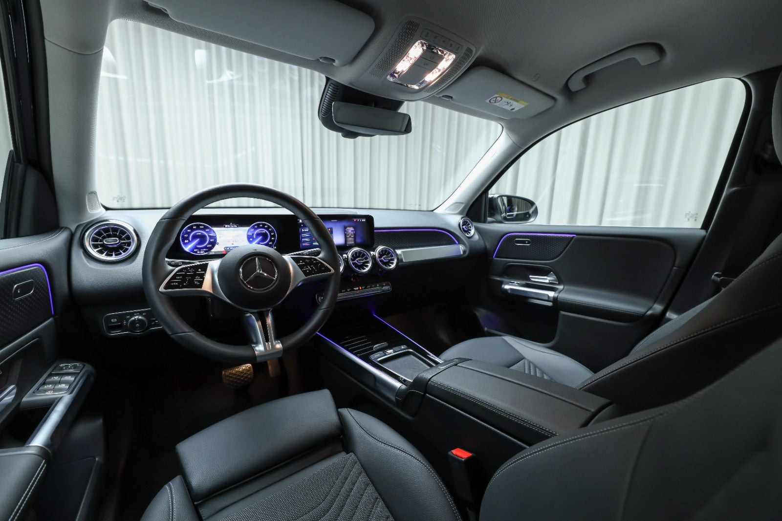 Sort Mercedes EQB350 fra 2026