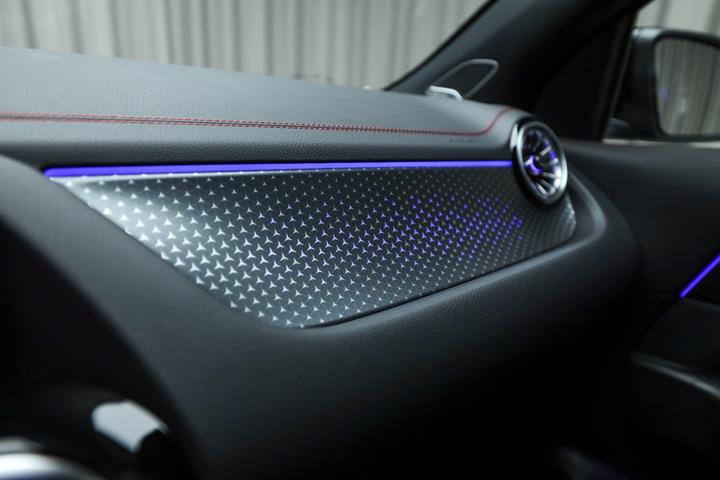 Sort Mercedes EQA250+ fra 2026