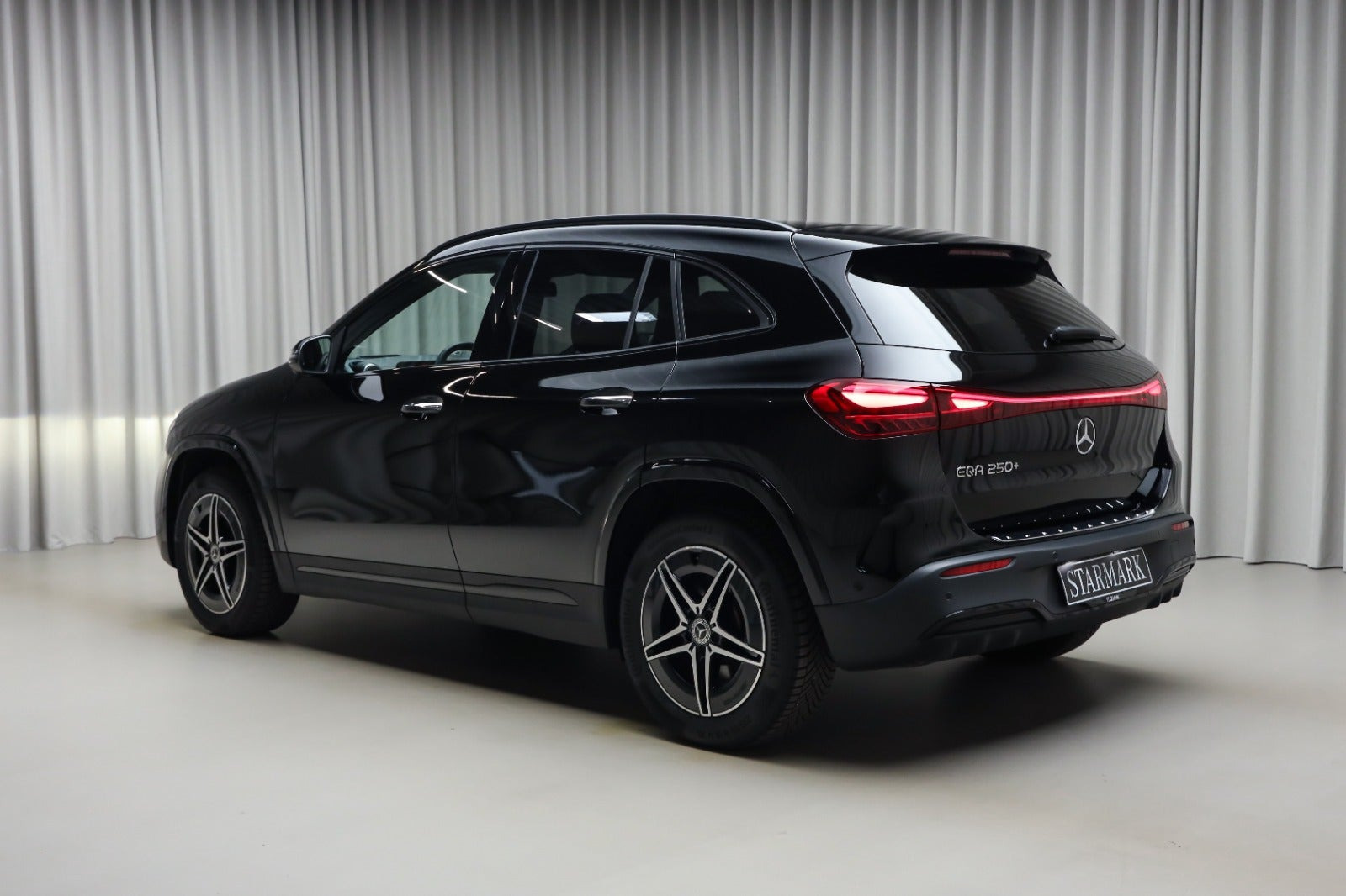 Sort Mercedes EQA250+ fra 2026