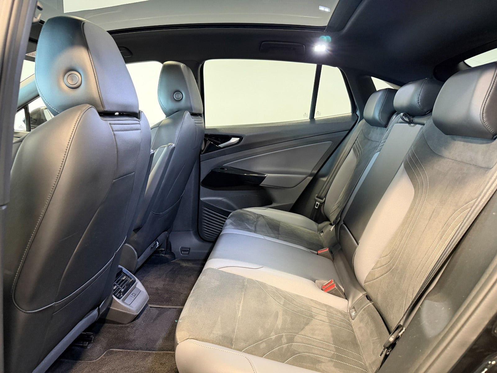 Sort VW ID.5 fra 2023