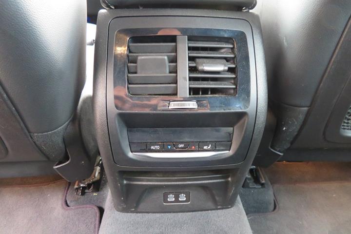 Sort BMW X4 fra 2020