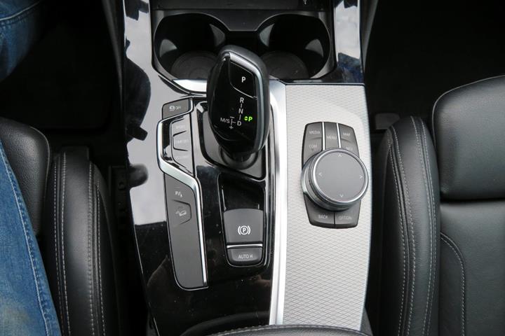 Sort BMW X4 fra 2020