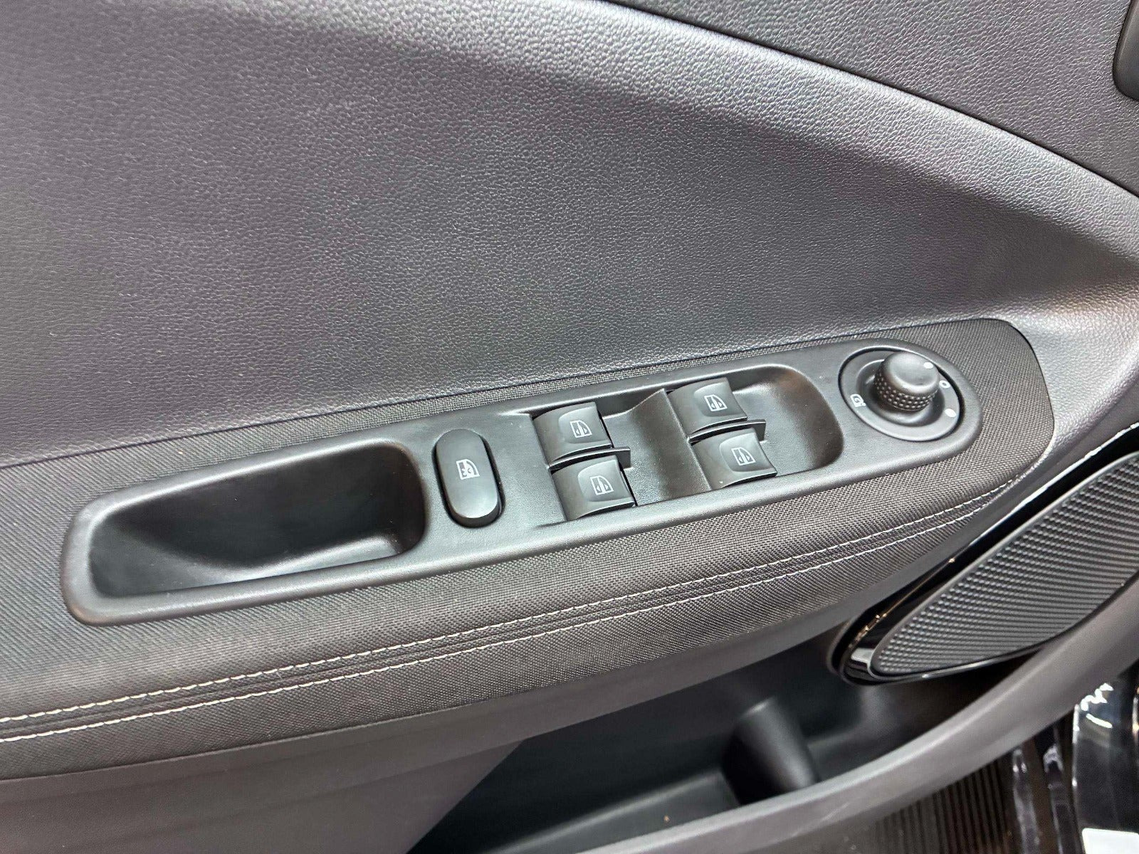 Sort Renault Zoe fra 2019