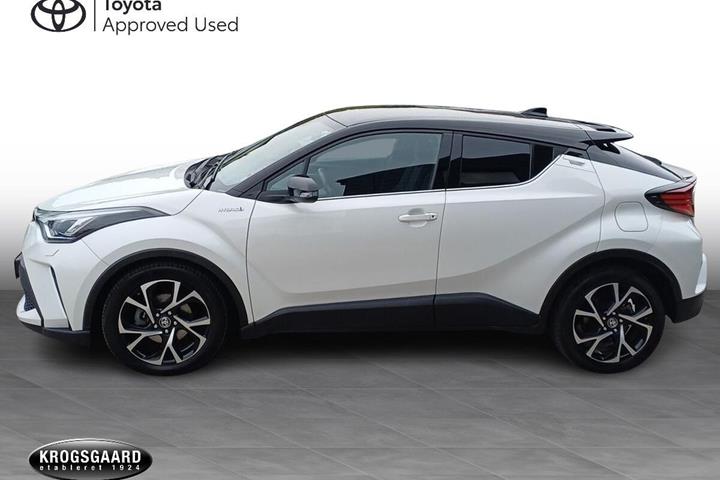Hvid Toyota C-HR fra 2021