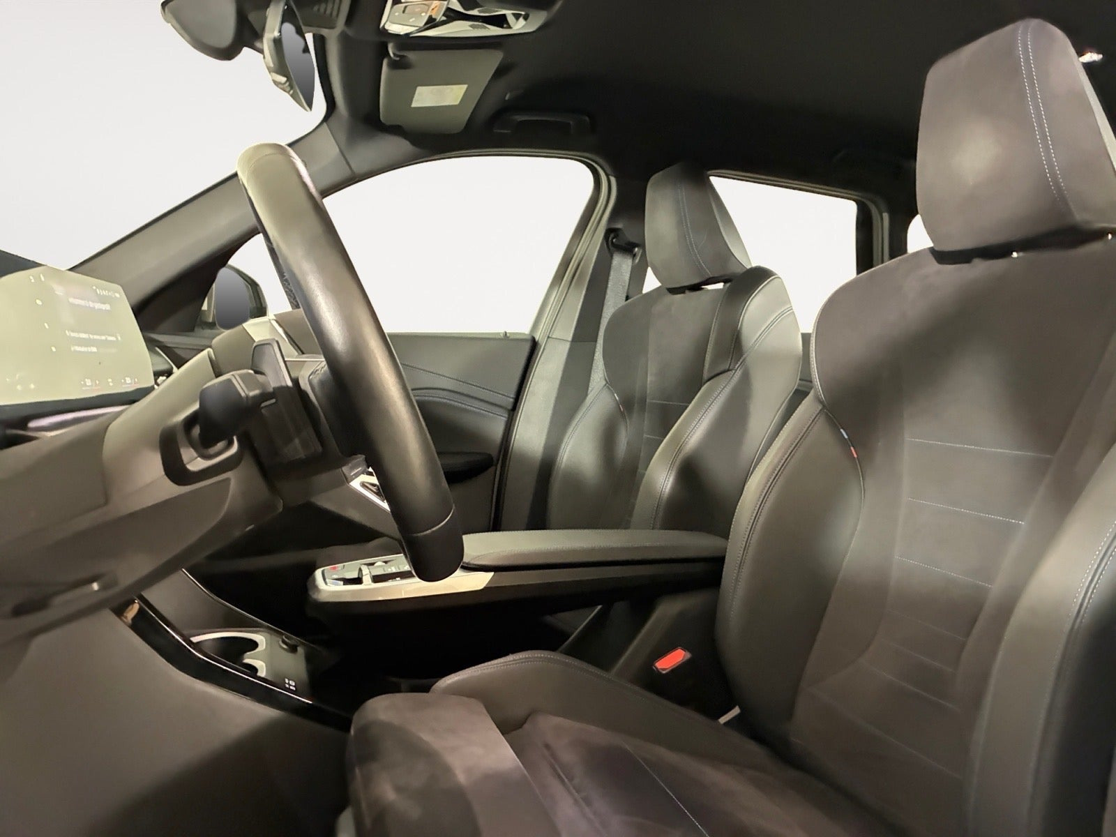 Hvid BMW iX1 fra 2023