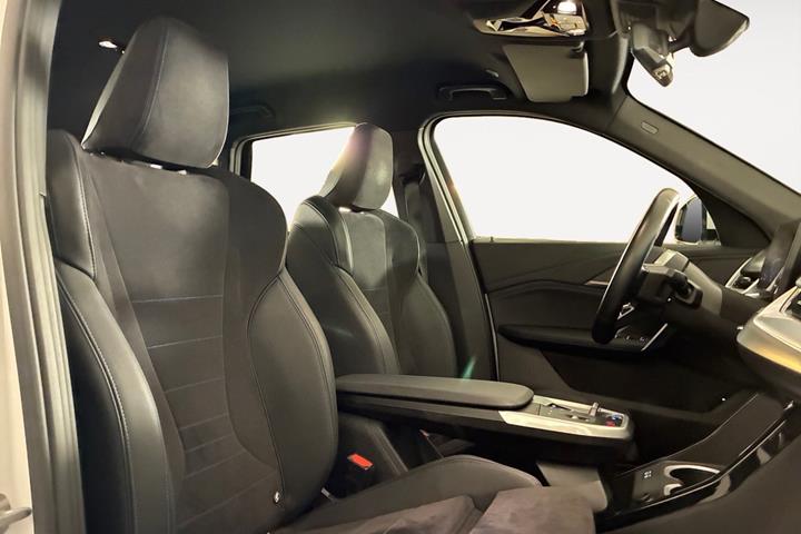 Hvid BMW iX1 fra 2023