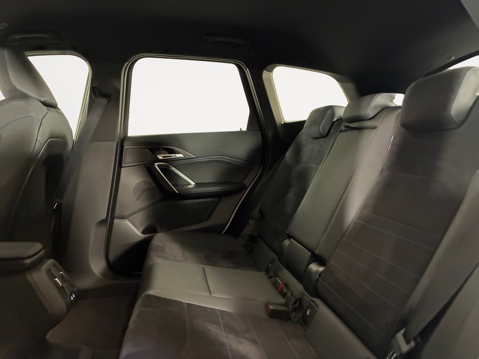 Hvid BMW iX1 fra 2023