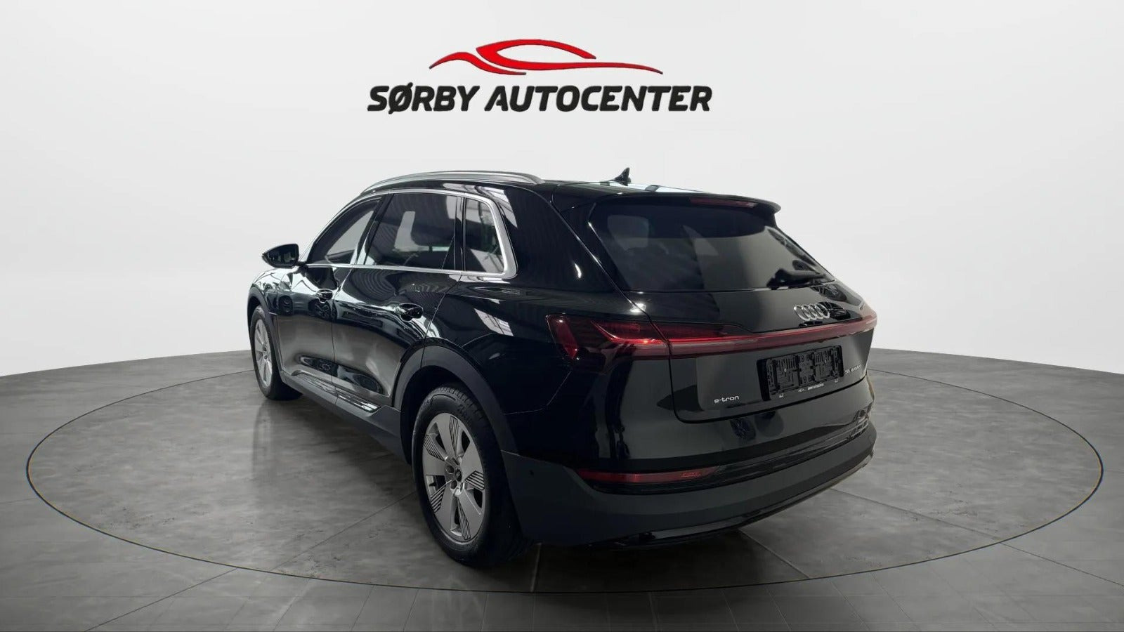 Sort Audi e-tron fra 2022