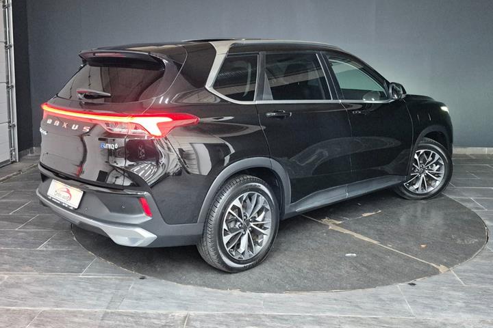 Sort Maxus Euniq6 fra 2022