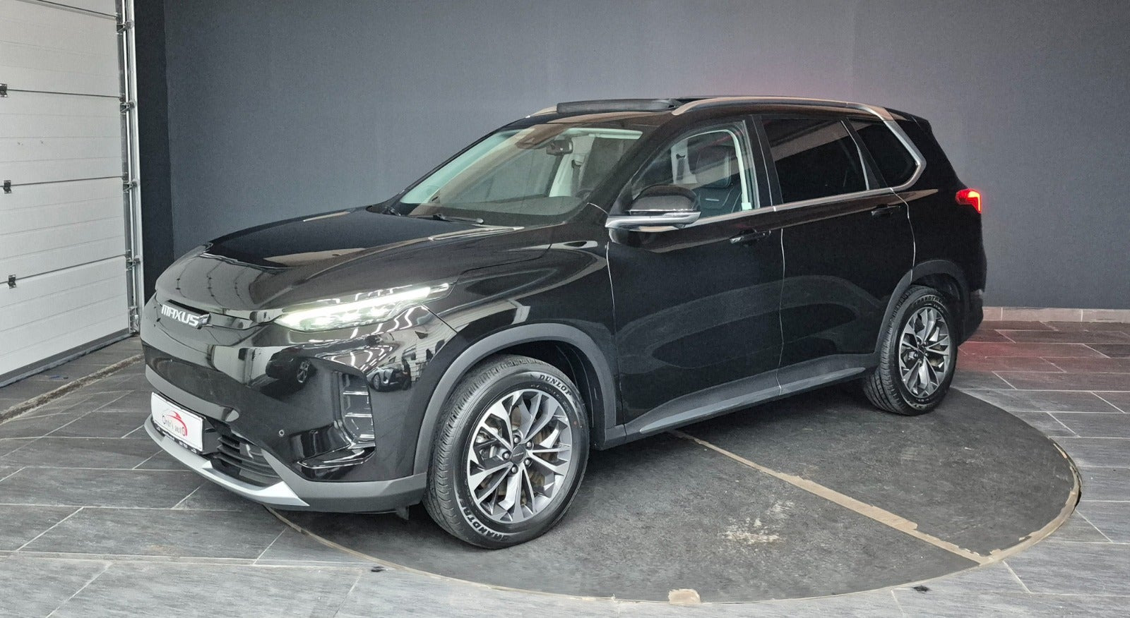 Sort Maxus Euniq6 fra 2022