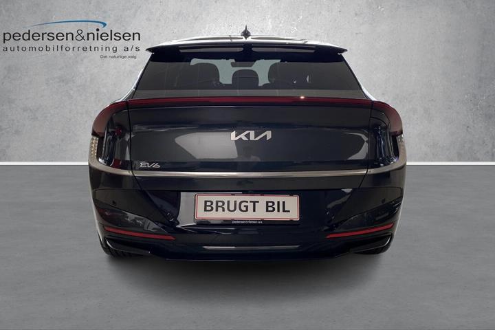 Grå Kia EV6 fra 2025