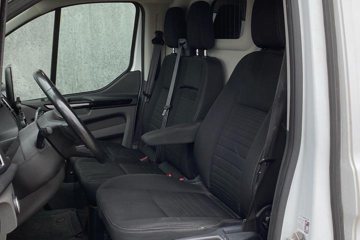 Hvid Ford Transit Custom fra 2019