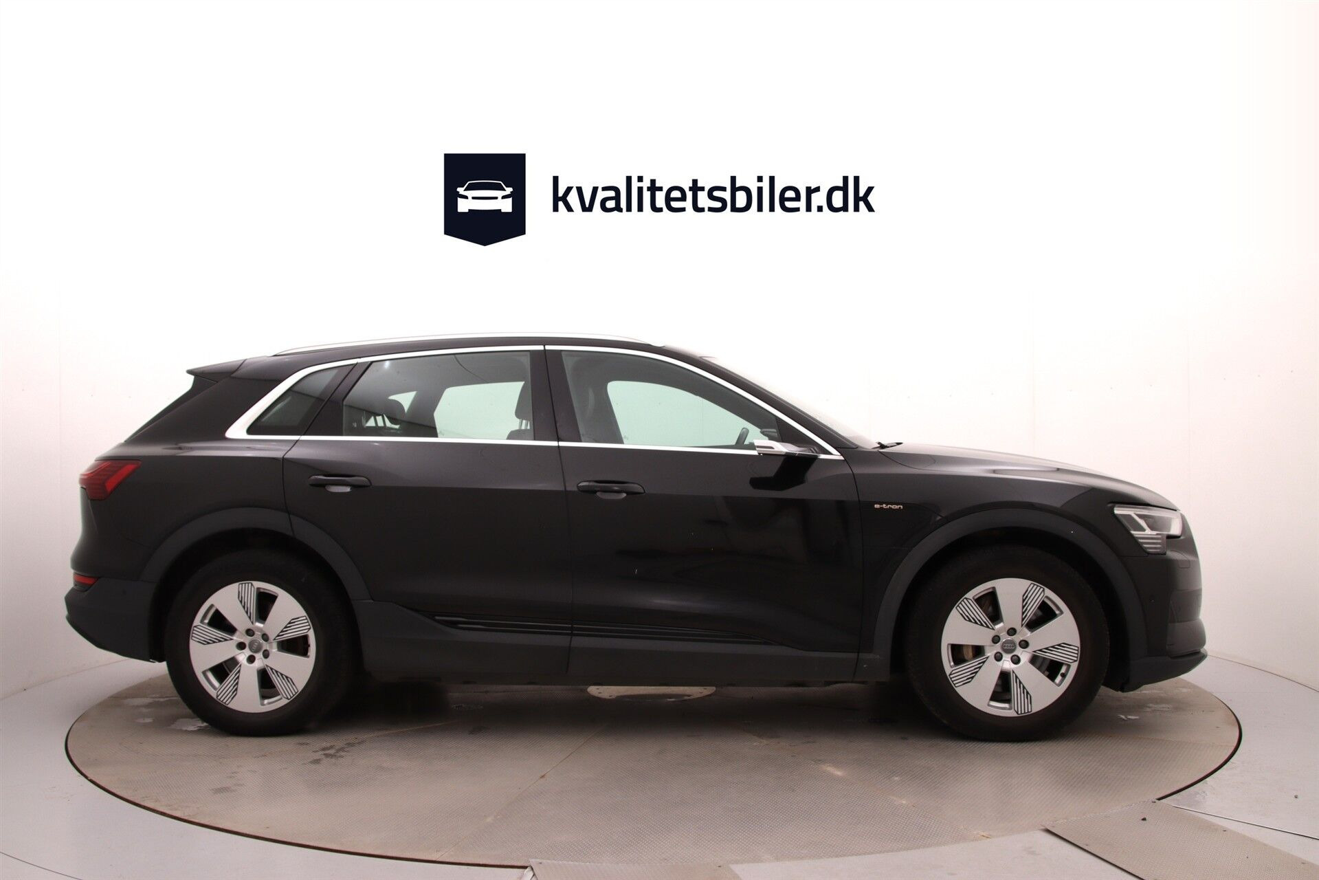 Sort Audi e-tron fra 2021