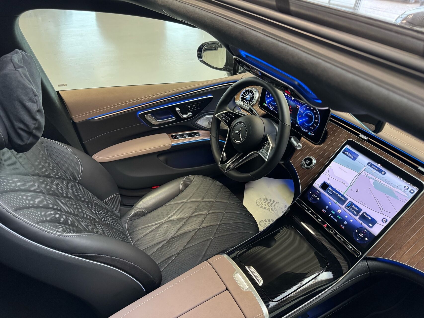 Grå Mercedes EQS 450 fra 2025