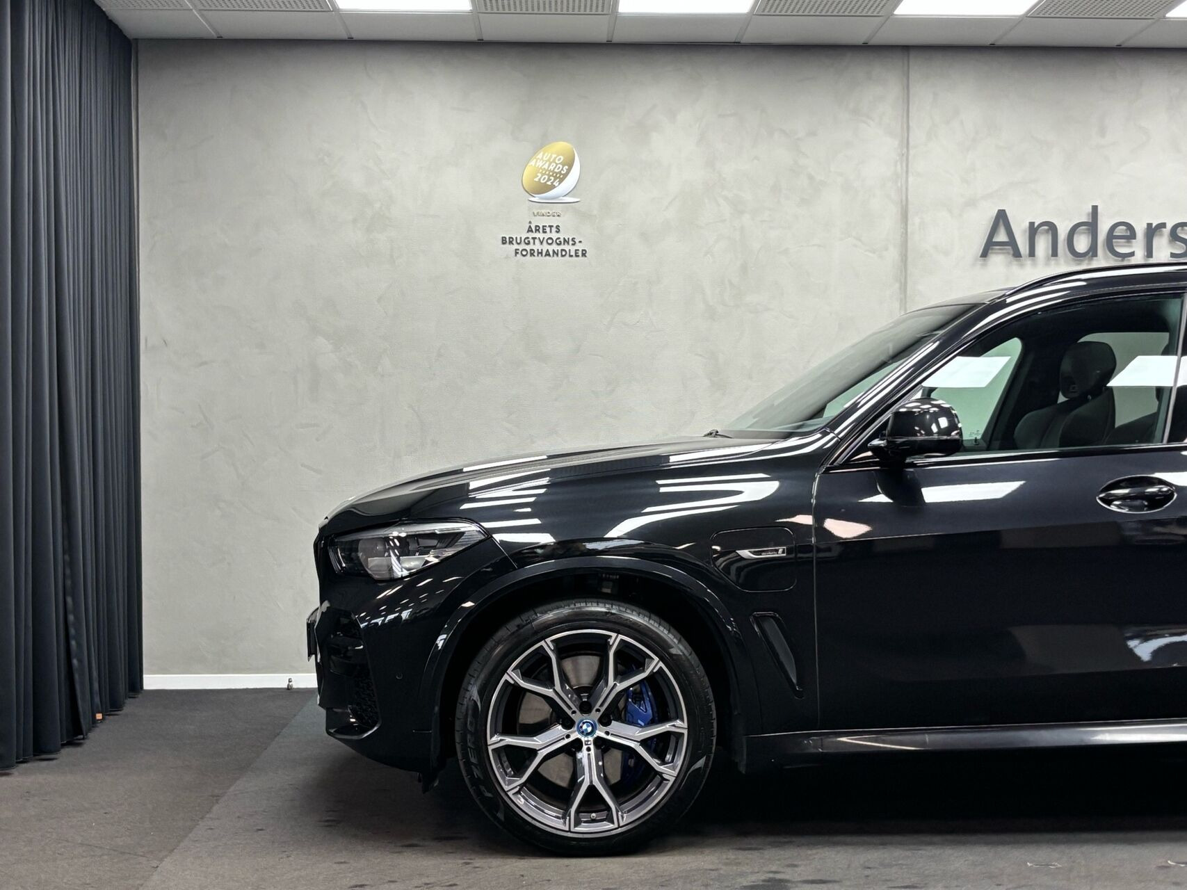 Sort BMW X5 fra 2021