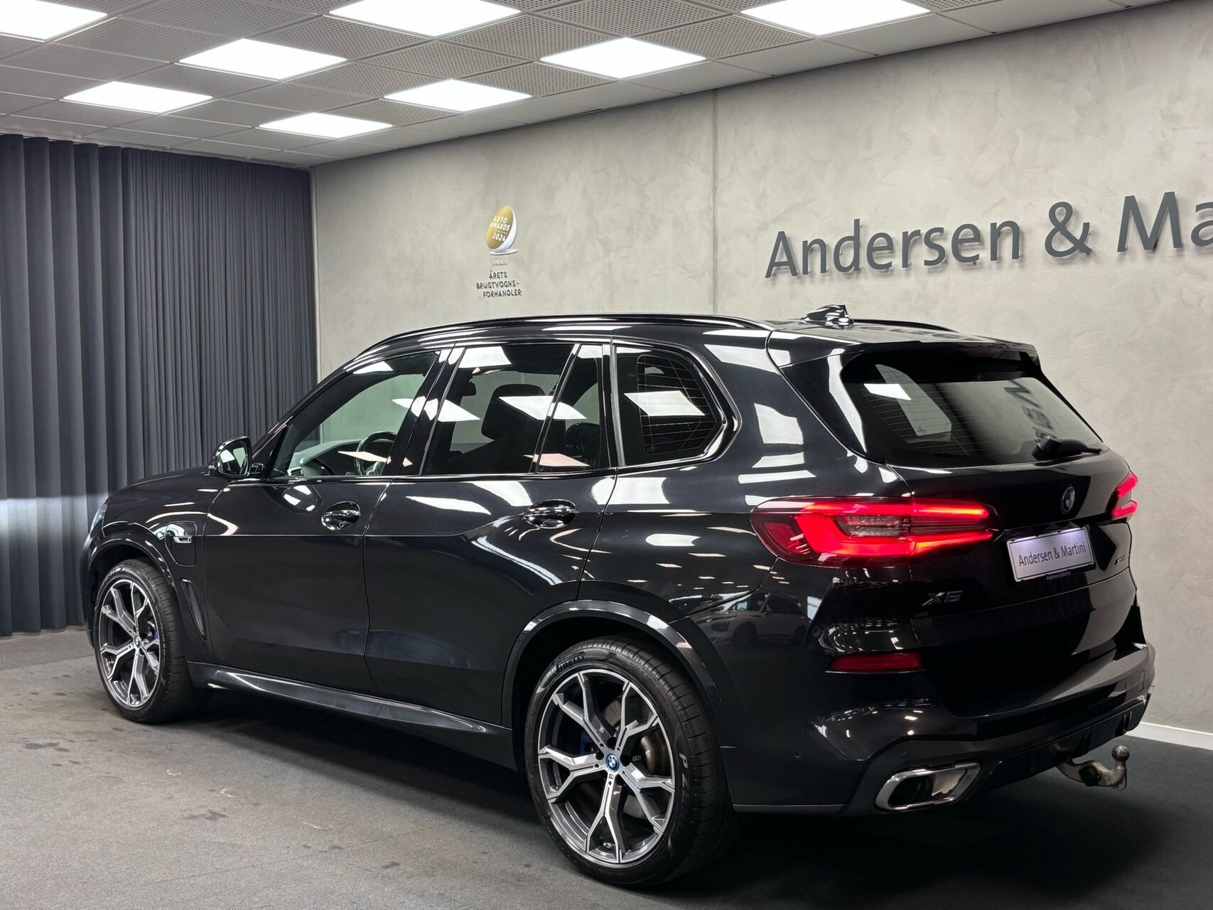Sort BMW X5 fra 2021