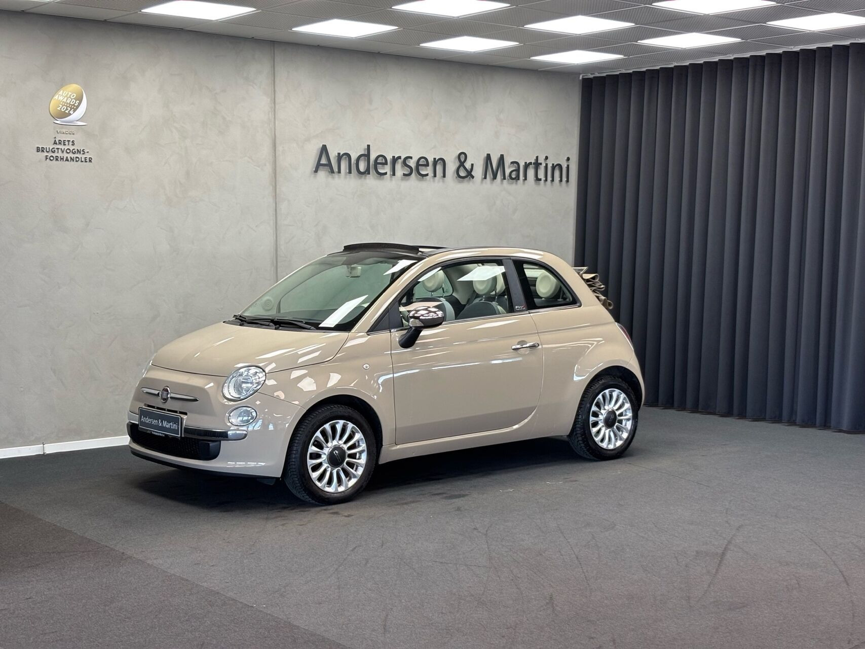 Brun Fiat 500C fra 2015
