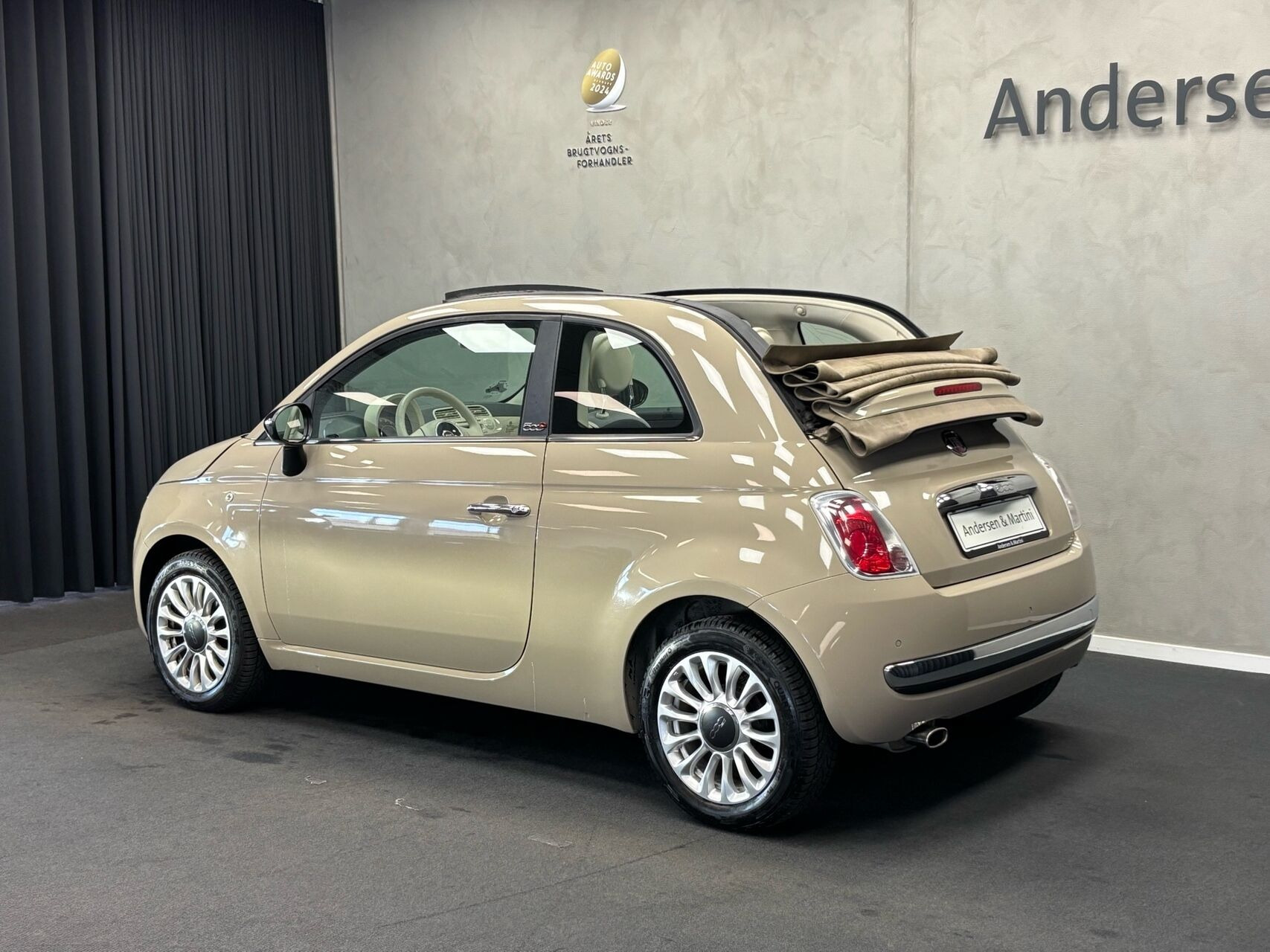 Brun Fiat 500C fra 2015