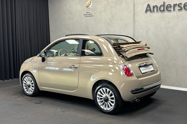 Brun Fiat 500C fra 2015