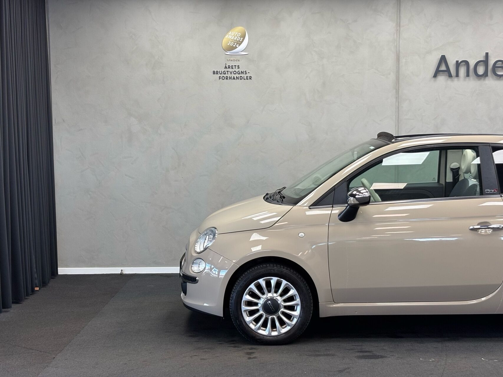 Brun Fiat 500C fra 2015