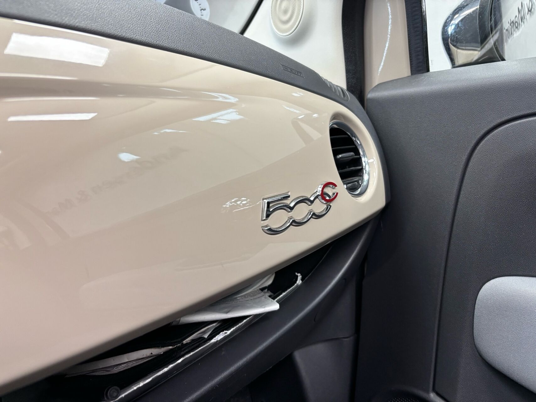 Brun Fiat 500C fra 2015