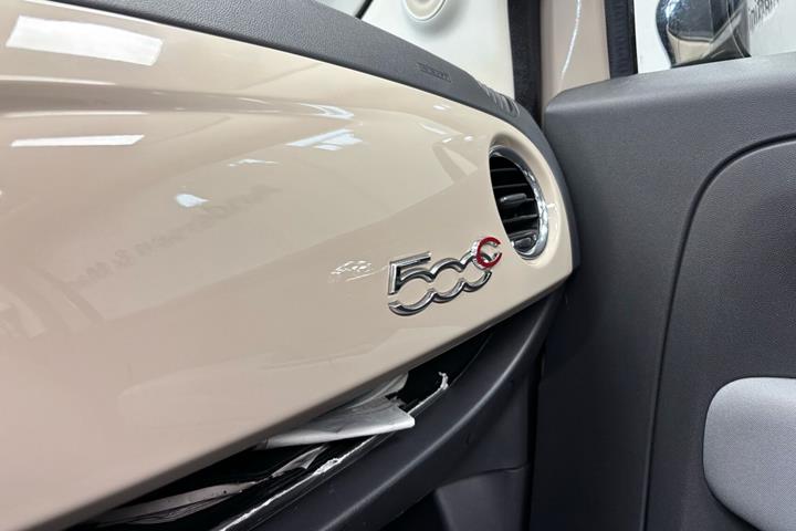 Brun Fiat 500C fra 2015