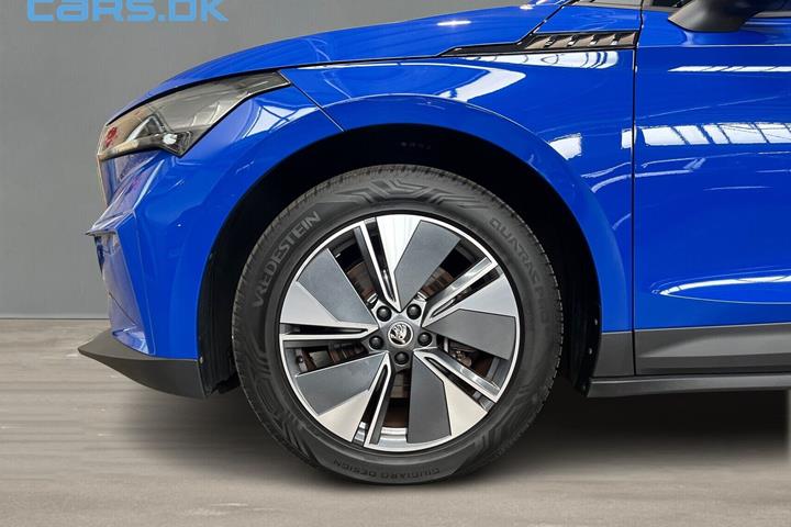 Blå Skoda Enyaq fra 2024