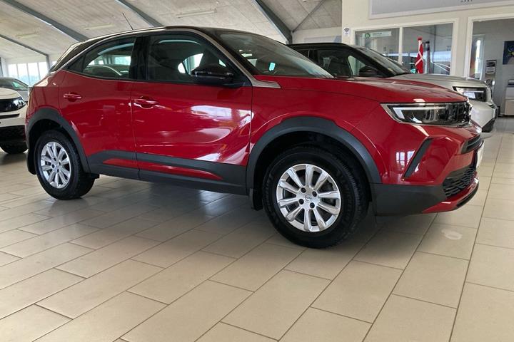 Rød Opel Mokka fra 2023