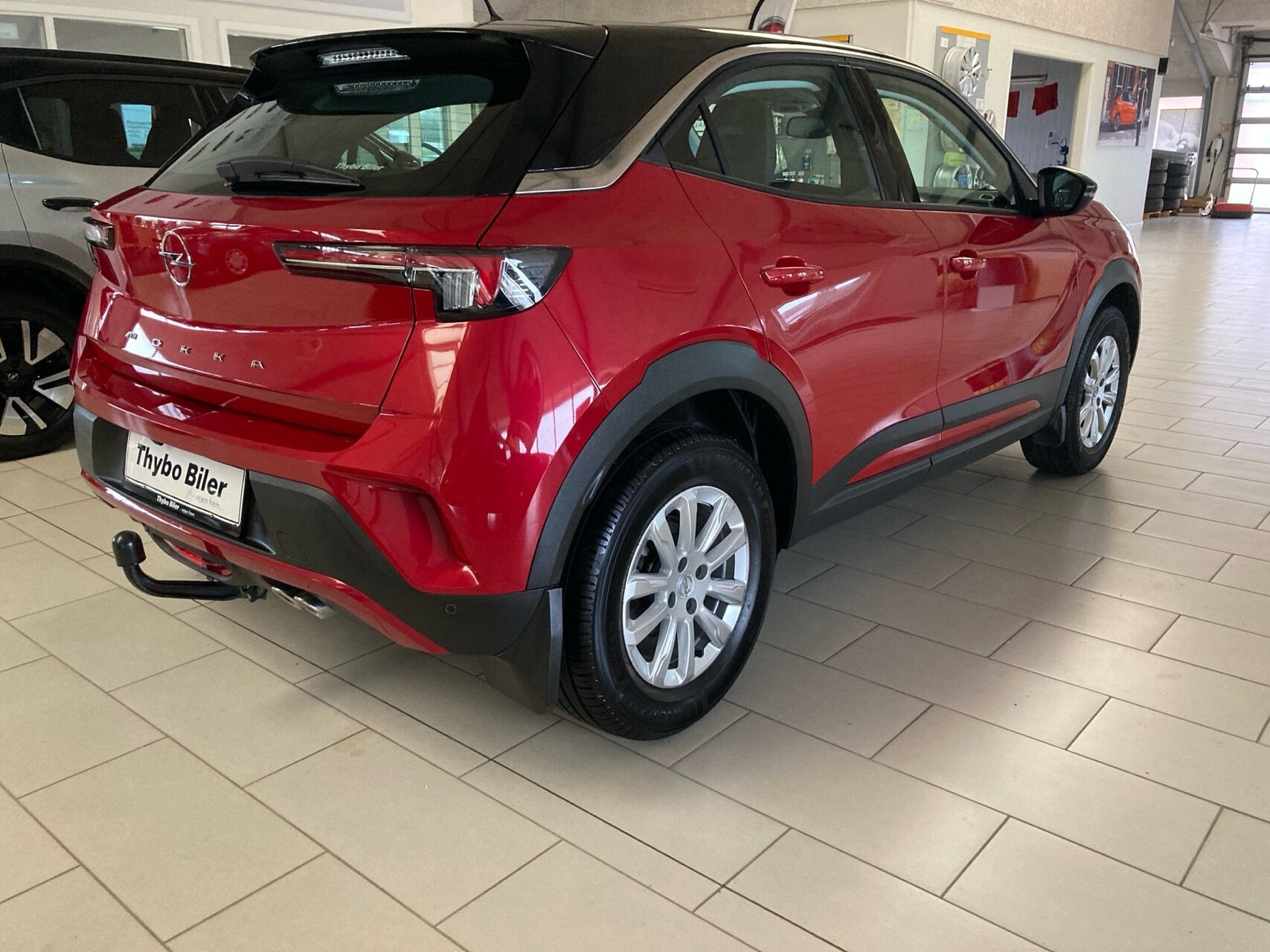Rød Opel Mokka fra 2023