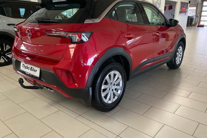 Rød Opel Mokka fra 2023