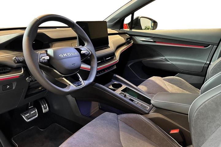Sort Skoda Enyaq fra 2026