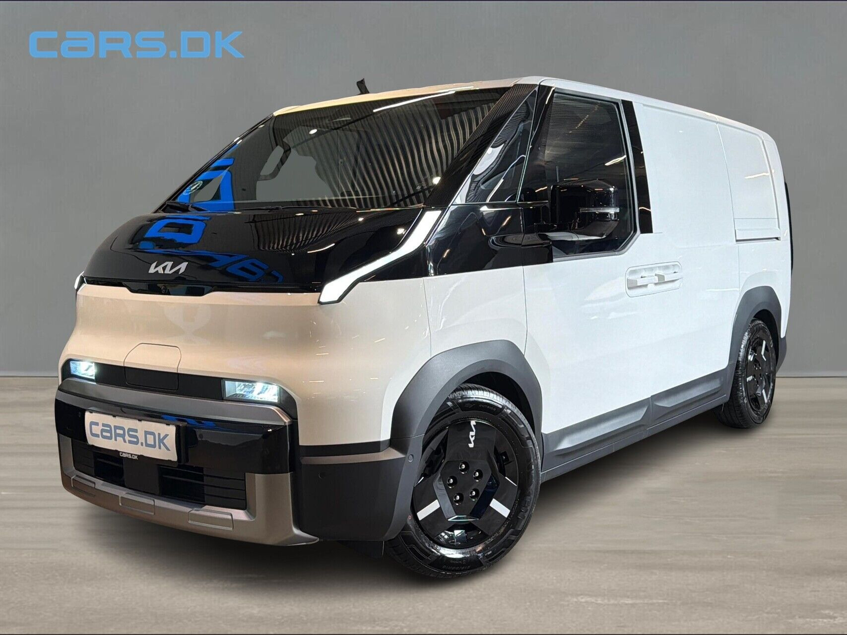 Kia PV5 Cargo L2H1 Long Range Work 163HK Van Aut.