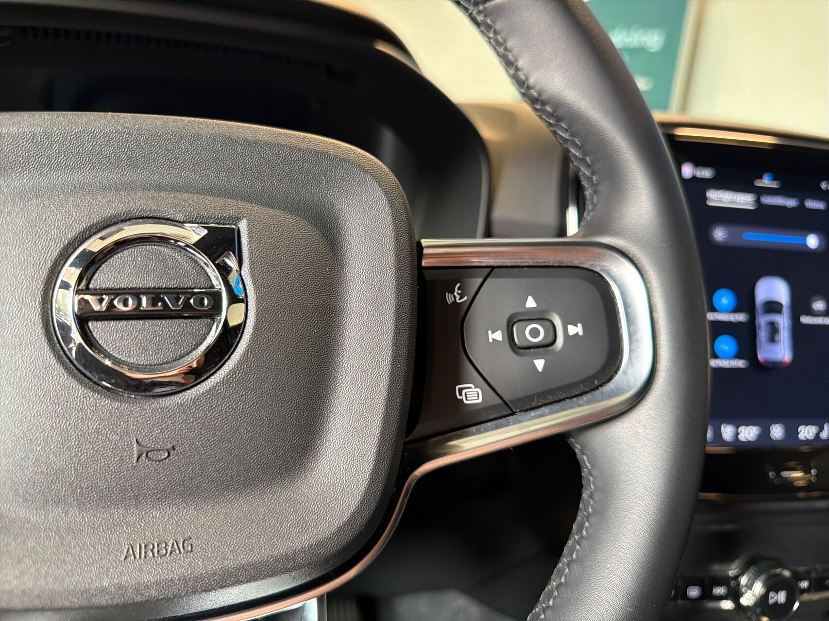 undefined Volvo XC40 fra 2023