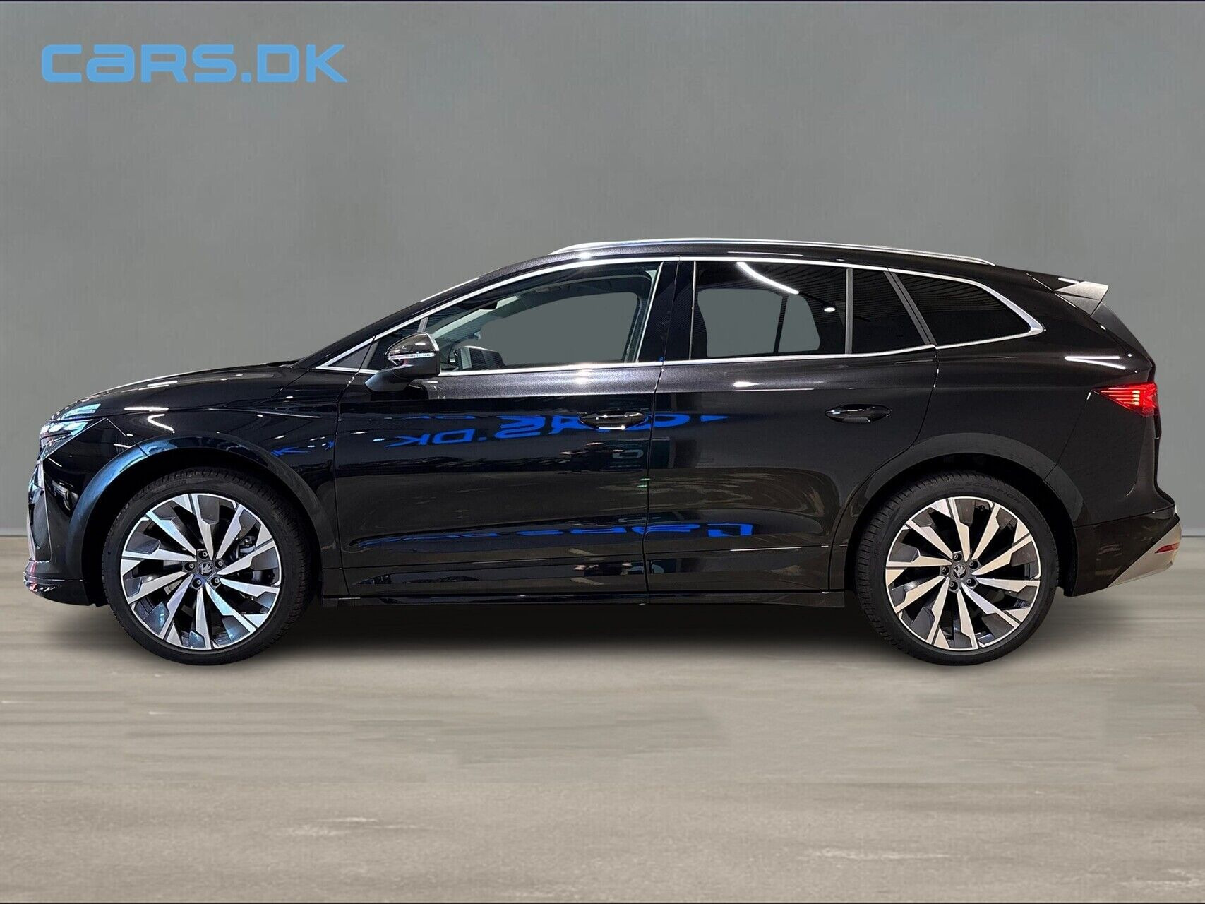 Sort Skoda Enyaq fra 2026