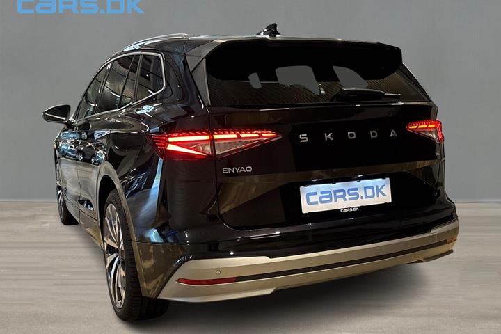 Sort Skoda Enyaq fra 2026