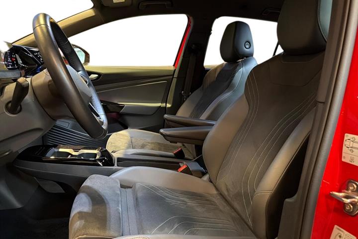 Rød VW ID.4 fra 2023