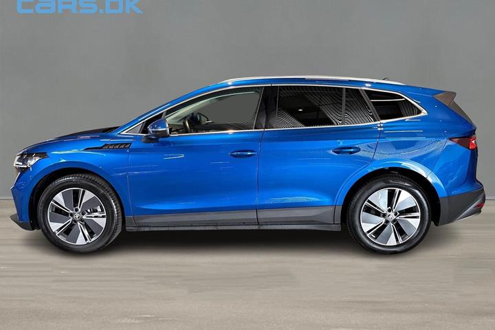 Blå Skoda Enyaq fra 2023