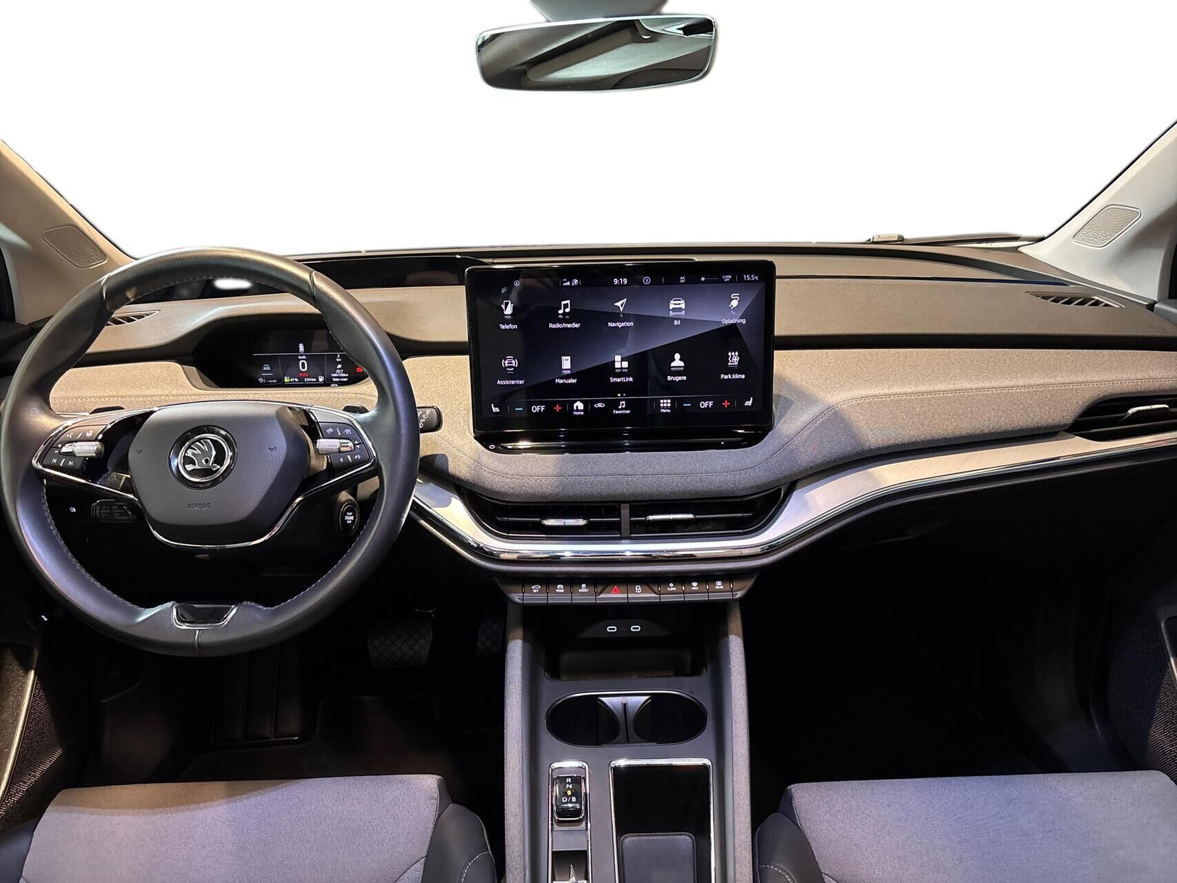 Blå Skoda Enyaq fra 2023