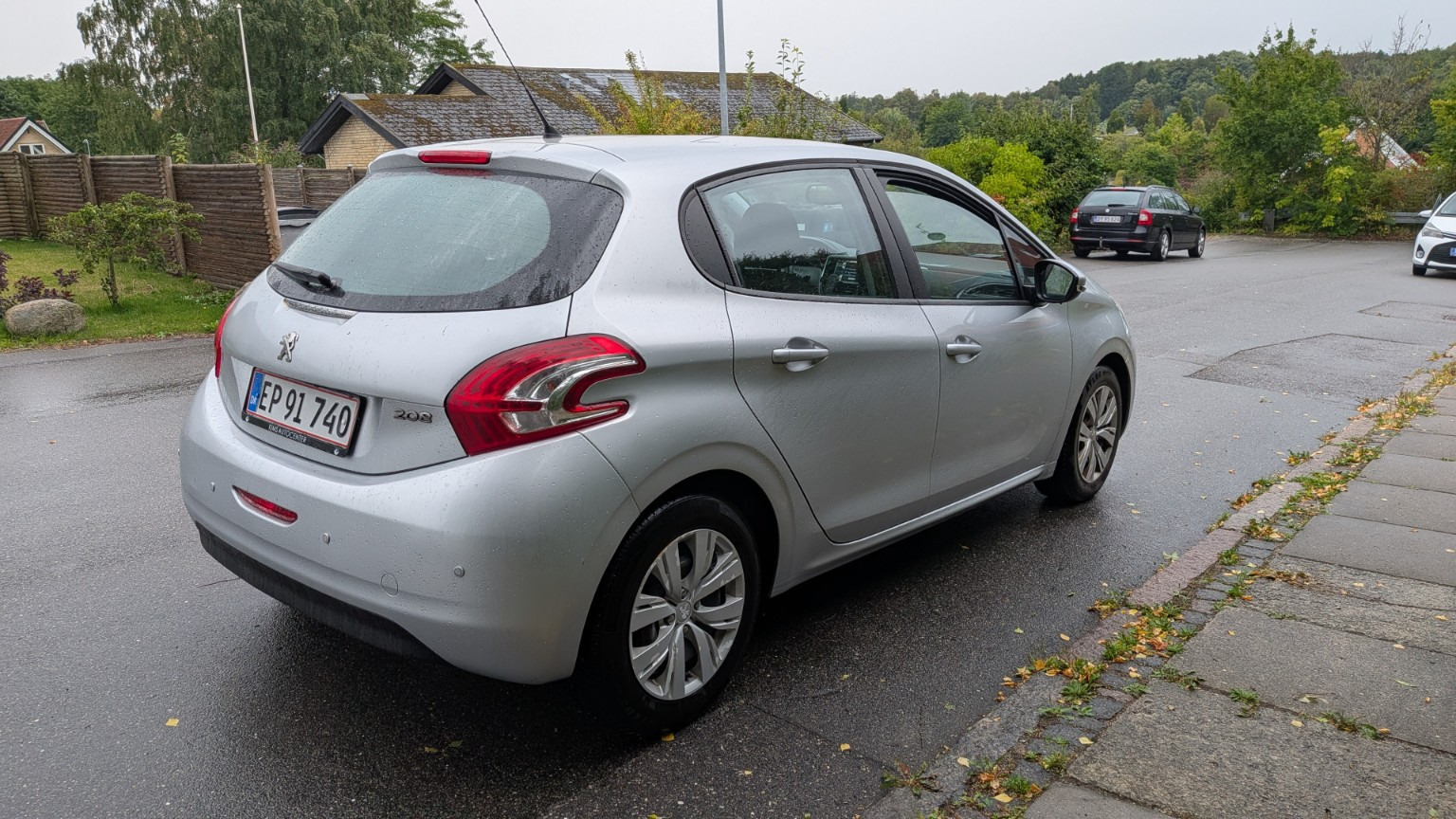Sølv Peugeot 208 fra 2013