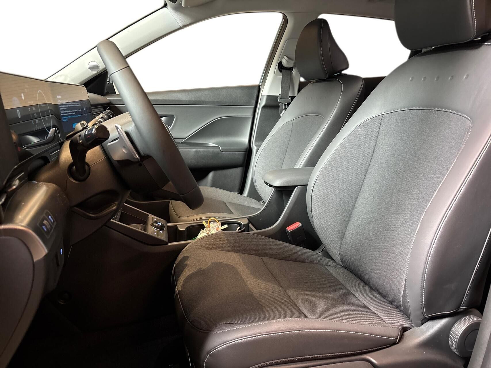 Grå Hyundai Kona fra 2026