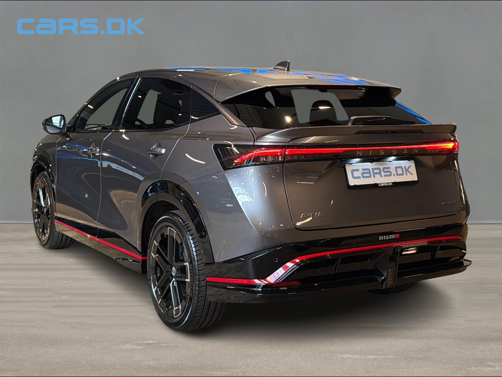 Grå Nissan Ariya fra 2026