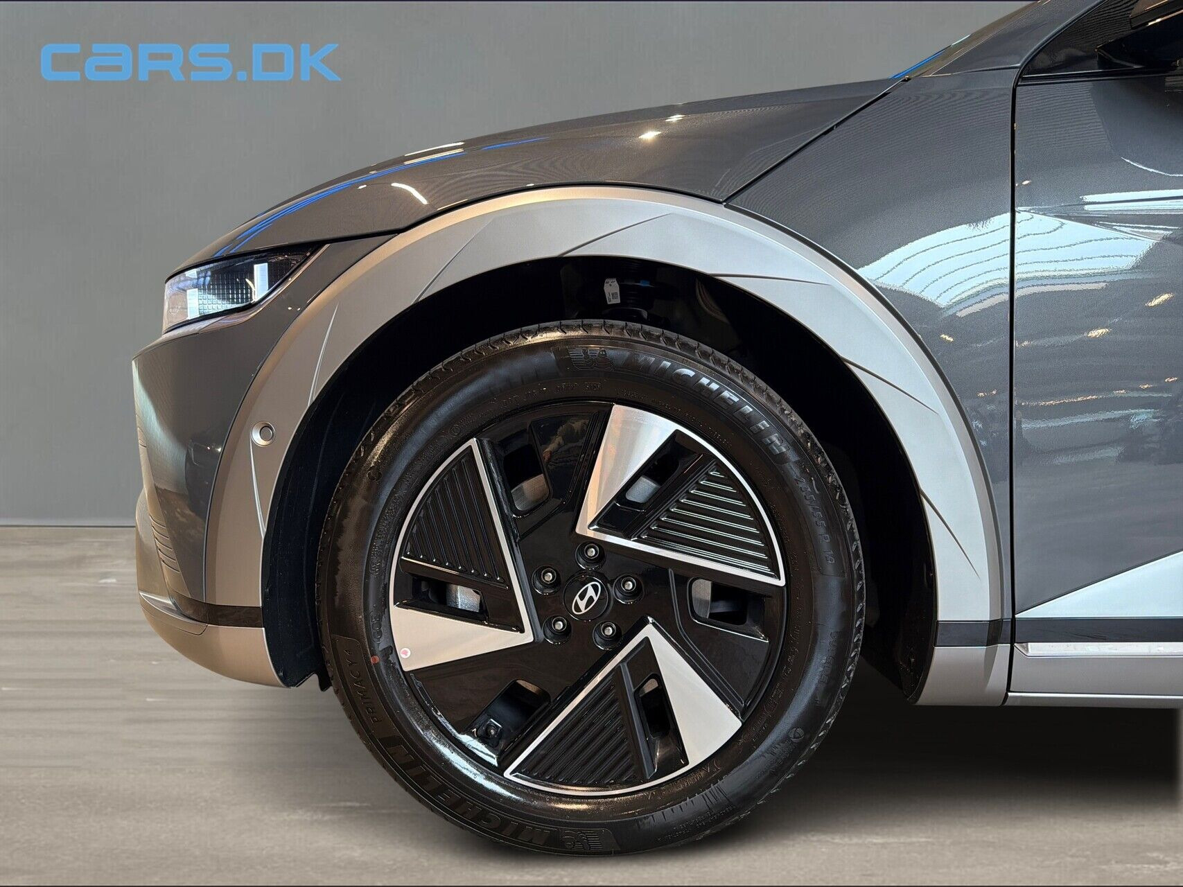 Grå Hyundai Ioniq 5 fra 2026