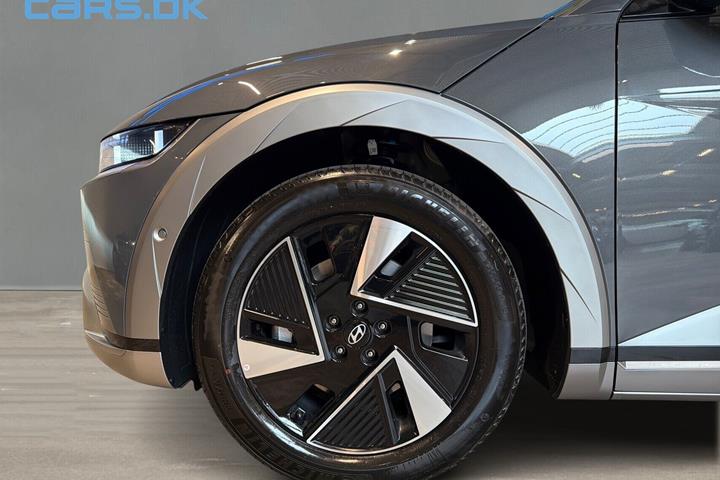 Grå Hyundai Ioniq 5 fra 2026