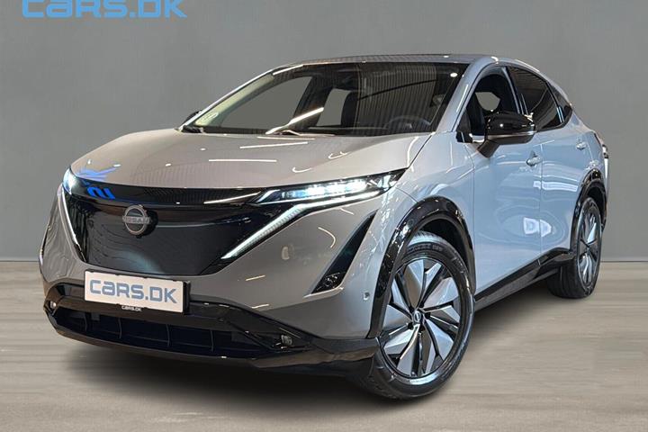 Grå Nissan Ariya fra 2026 set udefra