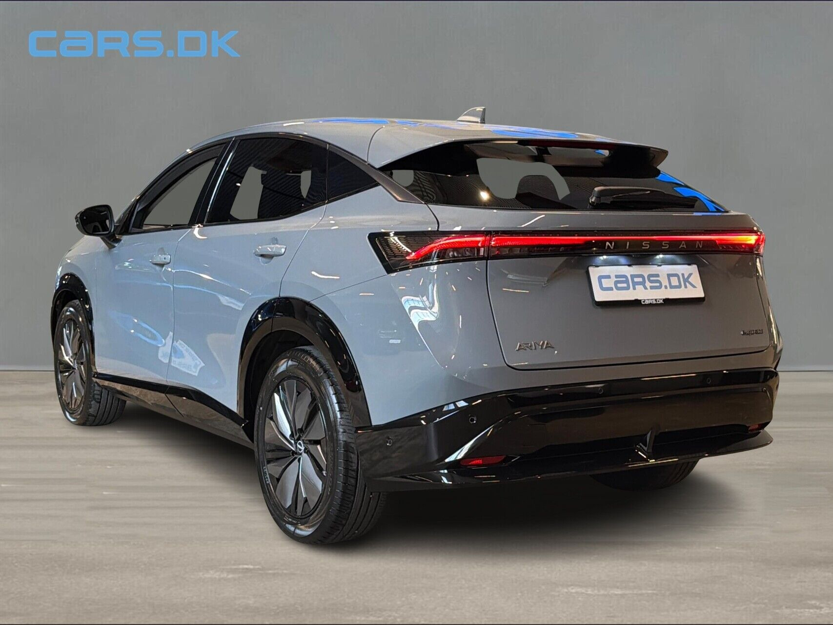 Grå Nissan Ariya fra 2026