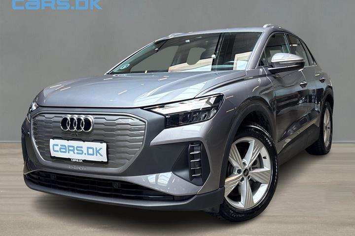 Grå Audi Q4 fra 2024 set udefra