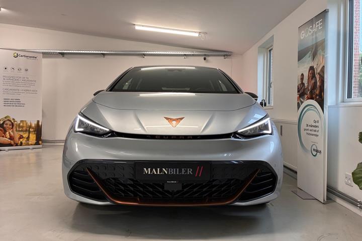 Sølv Cupra Born fra 2023