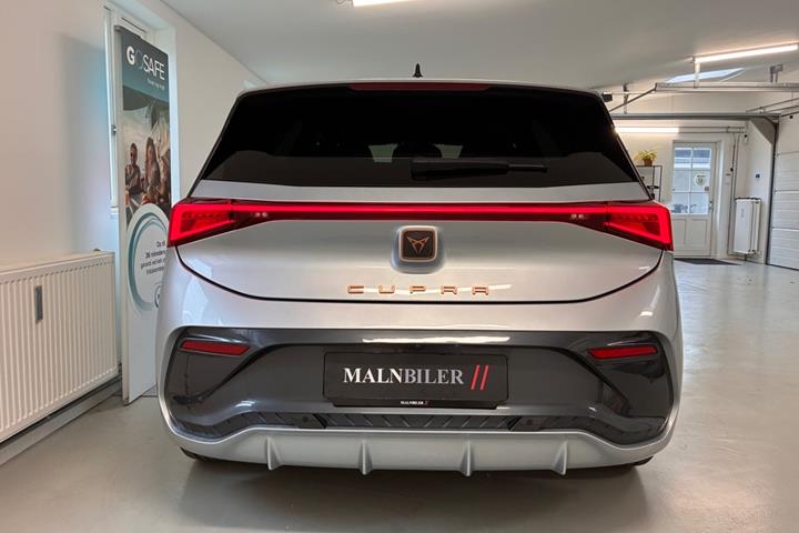 Sølv Cupra Born fra 2023