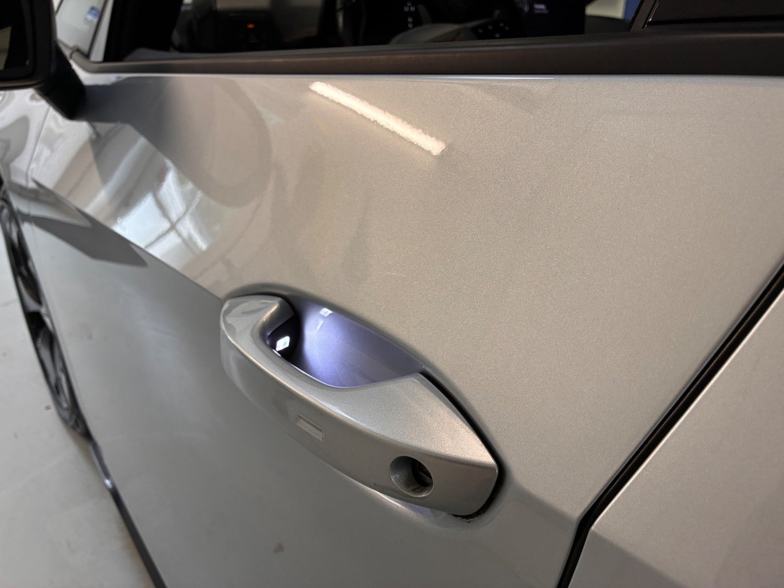 Sølv Cupra Born fra 2023